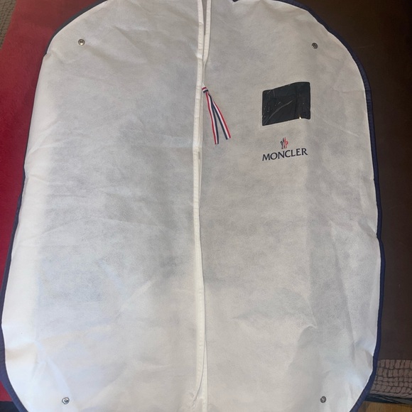 Moncler White Garment Bag with Logo - Picture 2 of 7